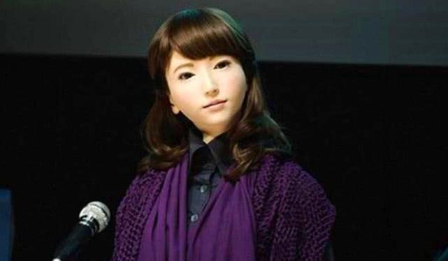 日本最新女机器人与自然美景的奇幻之旅