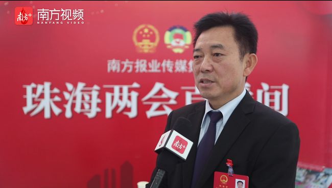 都市保镖罗军最新章，高科技产品的璀璨时代风采