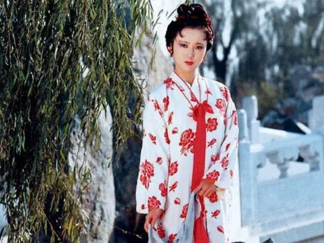 夏氏明星，星光璀璨，影响力非凡